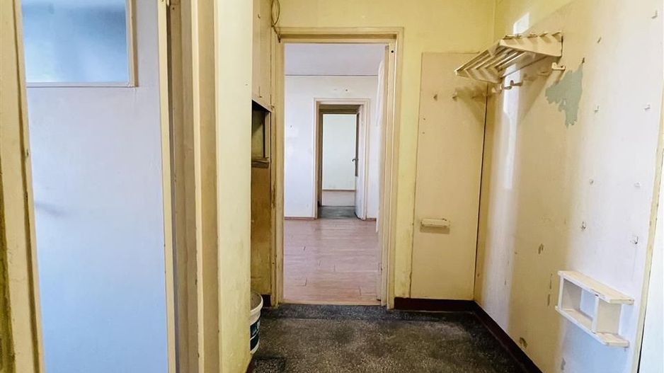 Apartament 2 camere semidecomandat zona Cantemir - Poză 1