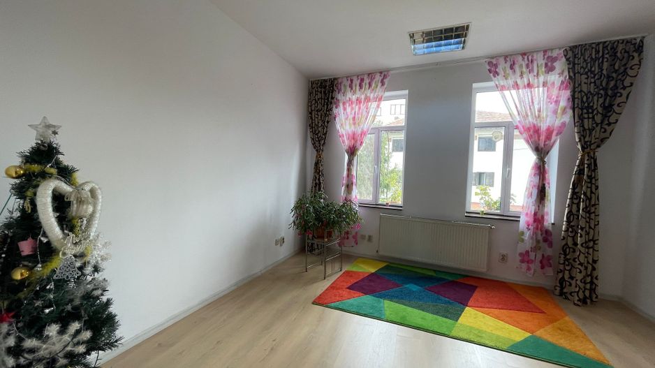Vila solida P+1 situata in zona Eminescu - strada Vasile Lascar - Poză 6