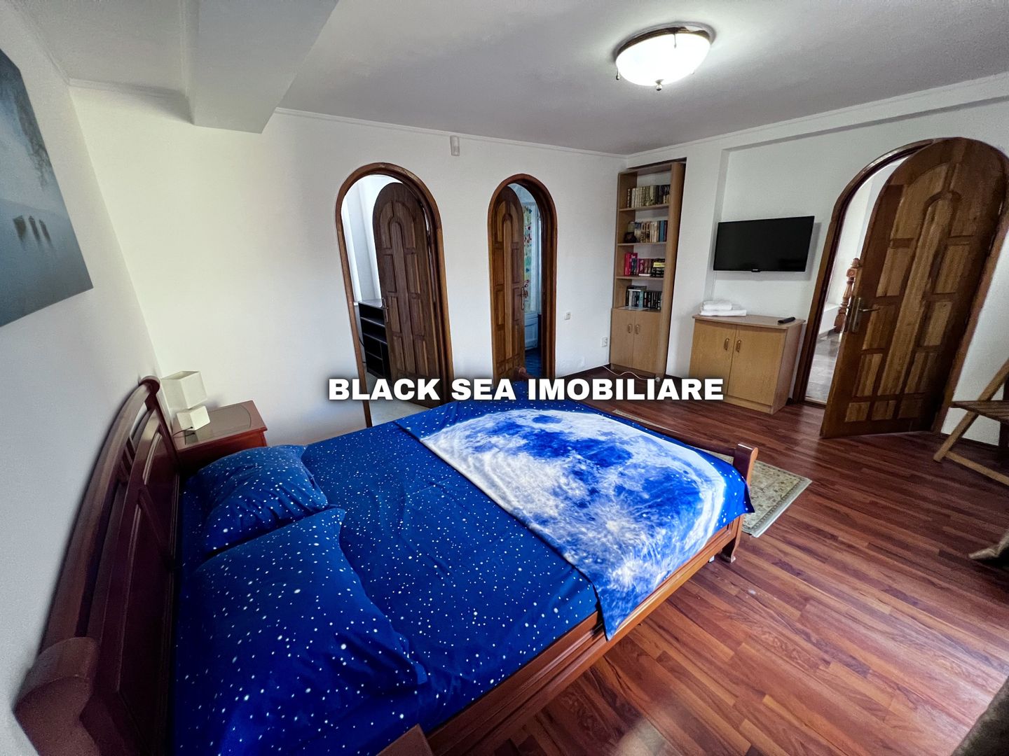 Vila 7 camere D+P+1+M - Gaze - 2 Garaje - 50m de plaja - Ocazie Unică - Poză 6