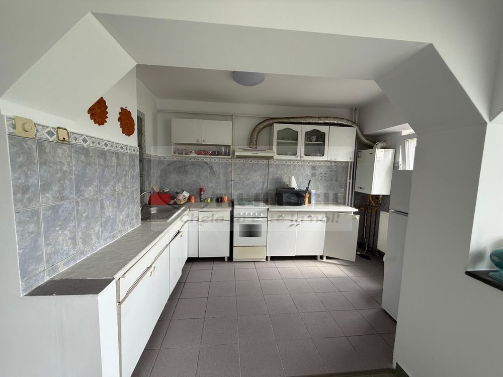 Apartament spatios cu 3 camere (107mp) - zona Dacia - 450€ - Poză 3