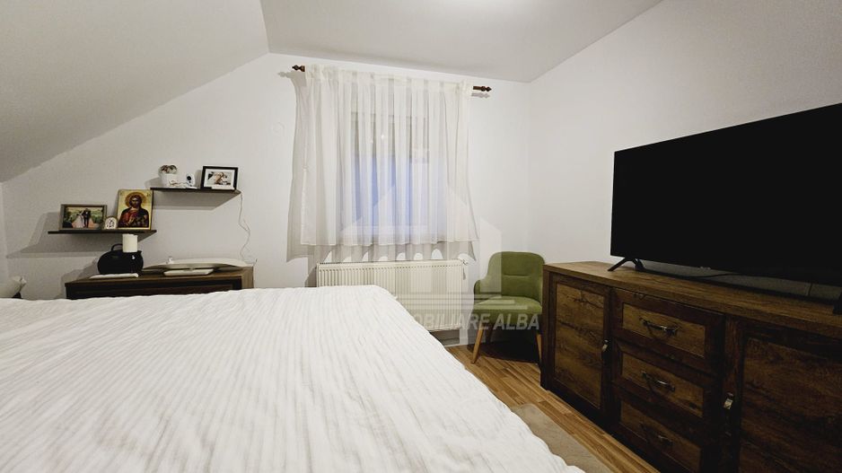 Apartament cu 3 camere de vanzare, Alba-Micesti - Poză 7