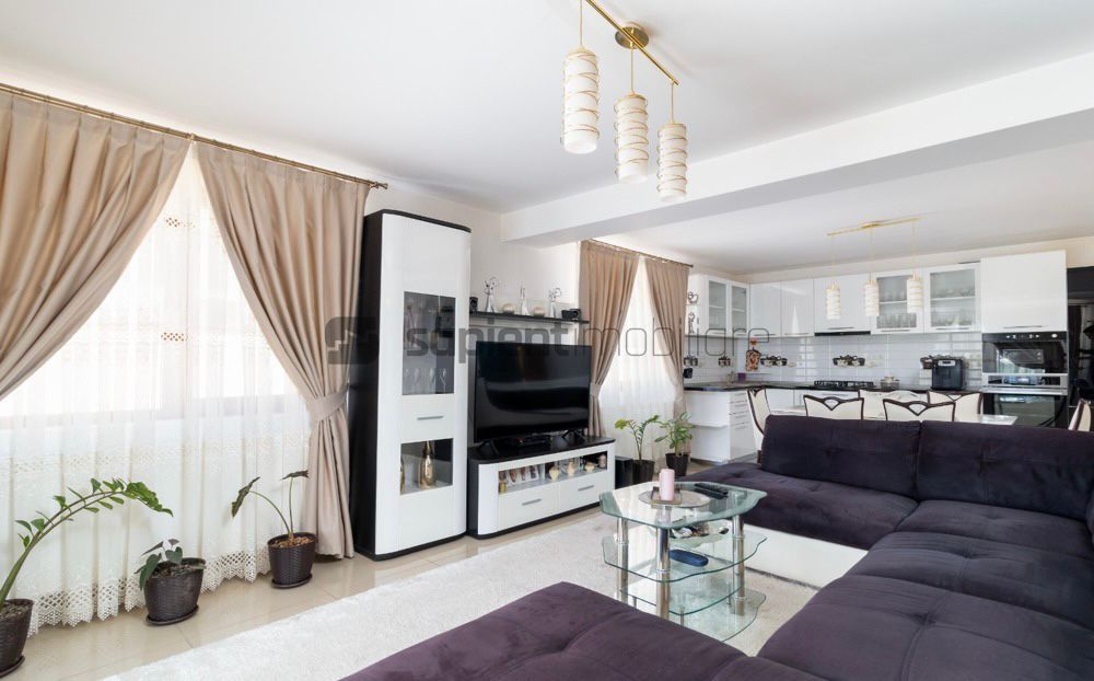 Vila in Rontau, Baile 1 MAI - Poză 6