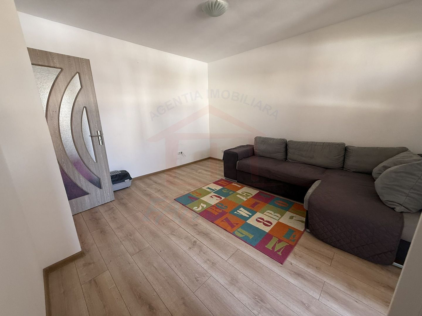 🏡 Apartament cu 2 camere de închiriat | Micro 21, 300 €/lună - Poză 1