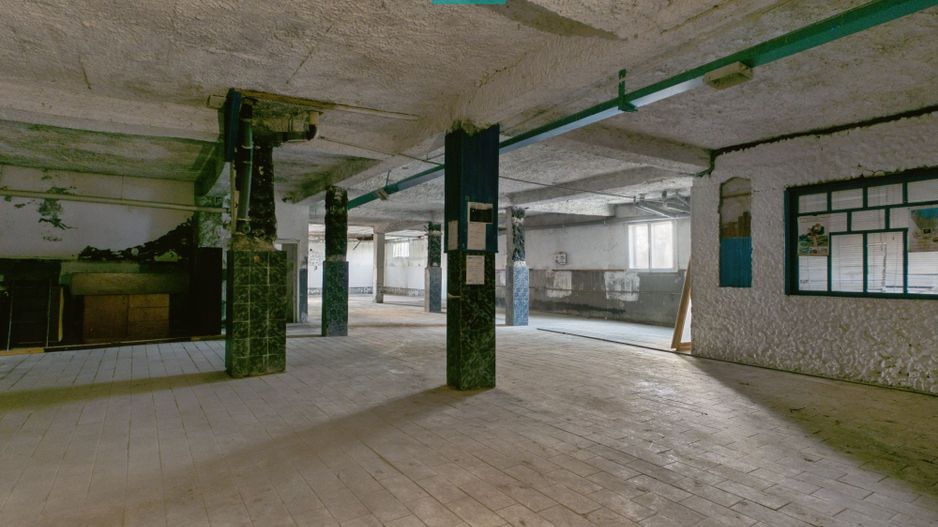 Proprietate impresionantă Sântana - 3500 mp utili - Poză 29