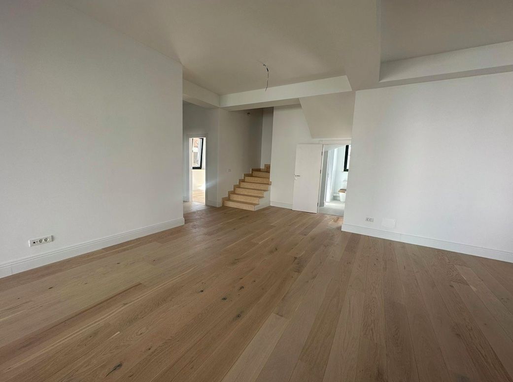 Casă Spațioasă și Elegantă în Corbeanca – 7 Dormitoare, Grădină Privată - Poză 5