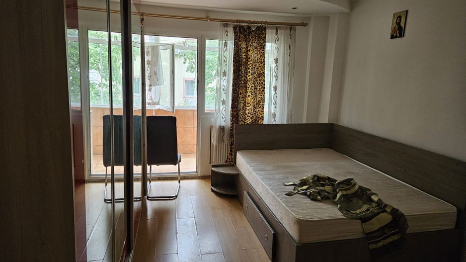Inchiriere apartament 2 camere, Gavana zona Piata, stradal - Poză 11