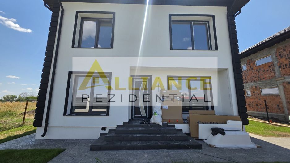 Vila 4 Camere | Curte amenajata - Poză 3