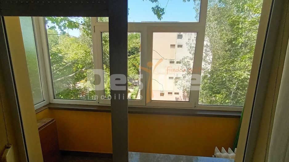 Apartament cu 2 camere de închiriat, zona Tomis III - Poză 3