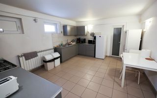 VILA IN DOMENII LOCATIE EXCELENTA - Poză 11