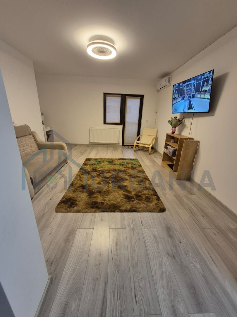 Închiriez apartament 2 camere decomandat, 53 mp, parcare și boxă - Poză 2