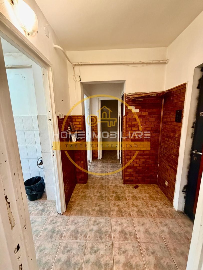 Etaj 1 Apartament 2 Camere Decomandat Podu Ros Fara Risc Lift - Poză 3