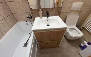 Apartament cu 3 camere, 70 mp, decomandat, Zona UMFST - Poză 5