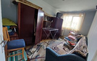 Apartament 4 camere decomandate, etaj intermediar, zonă excelentă. - Poză 3