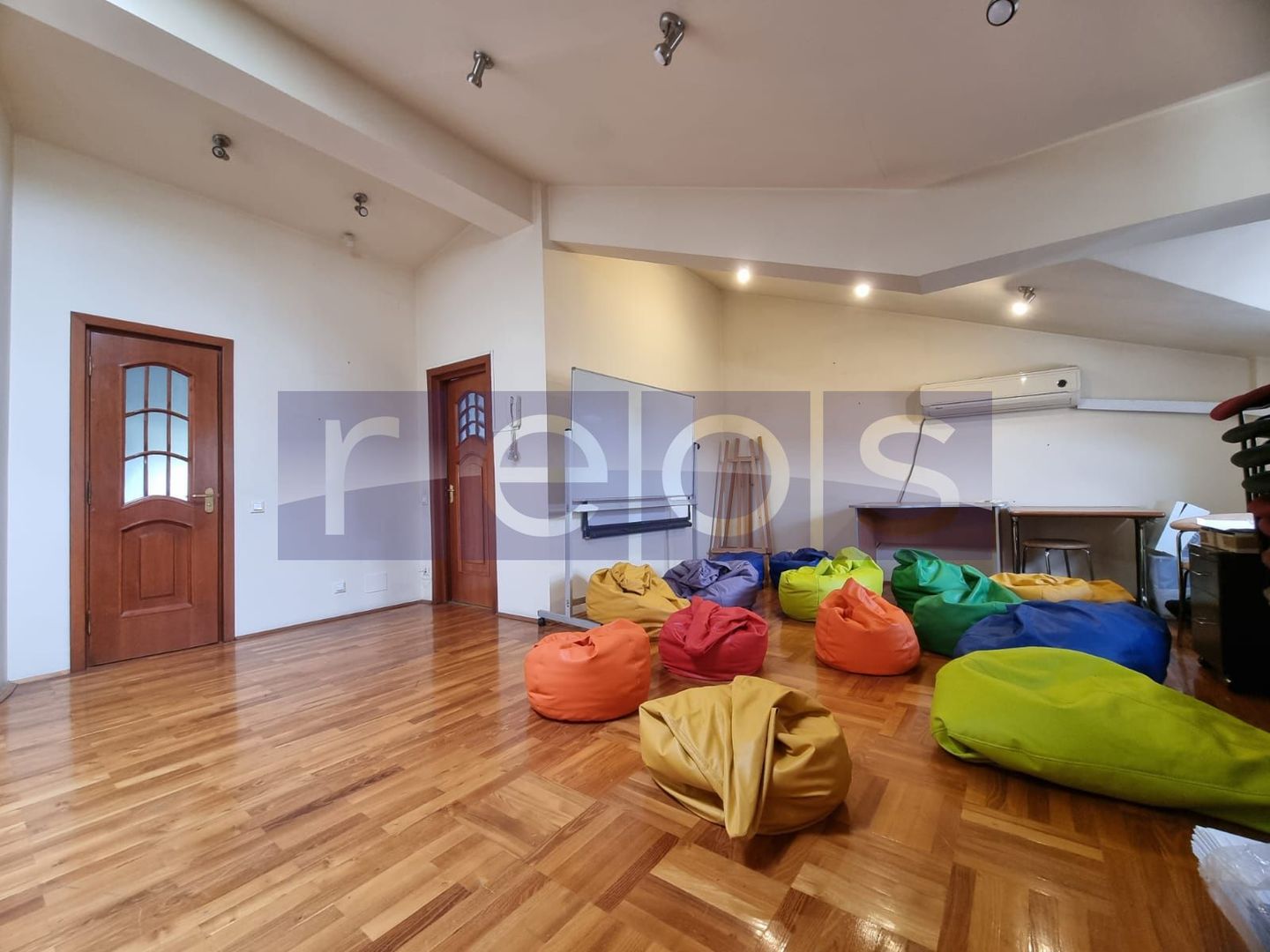 DE INCHIRIAT VILA  D+P+1+2 + CURTE | ZONA PARCUL CAROL - Poză 13