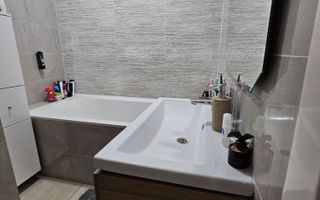 Apartament cu 3 camere și garaj subteran – Baciu, zona Petrom - Poză 6