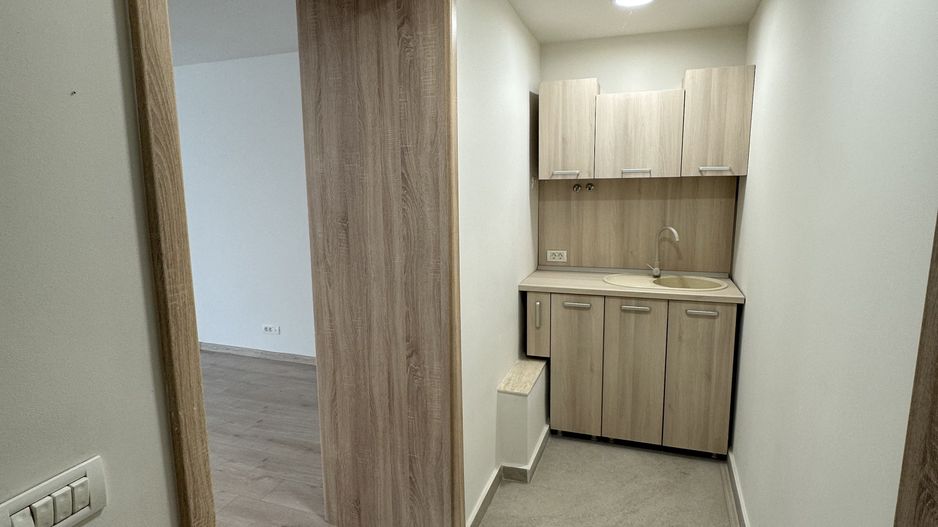 Saptii de birouri Ultracentral supraf. de la 28pana la125 mp - Poză 12