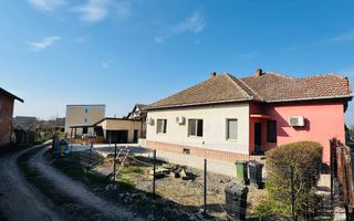 Casa pe principala in Giarmata  737mp teren - Poză 4