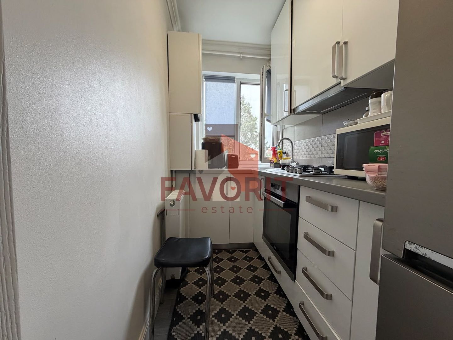 3 camere | etaj 1 | centrala proprie | mobilat,utilat | zona excelenta - Poză 4
