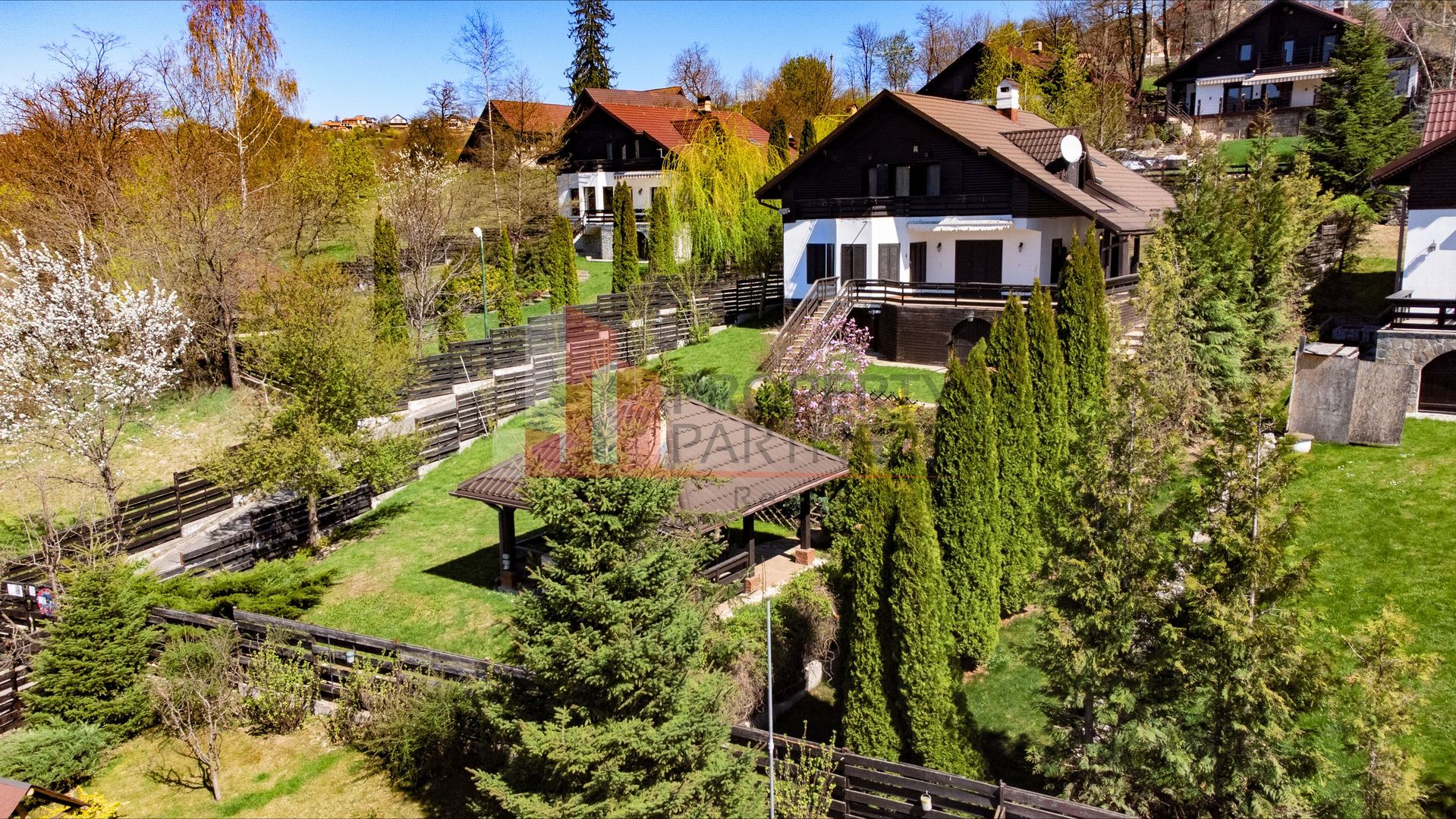 Vila de vacanță în Bran - Poză 1