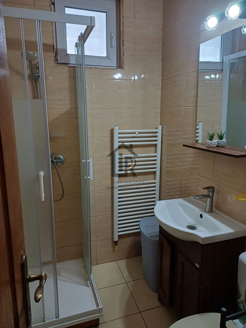 Casă cu 5 camere mobilata si utilata- Aroneanu Iasi - Poză 4