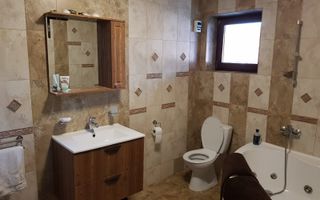 Refugiu la munte - casă cu 3070 mp teren și vedere spre Vârful Rânca - Poză 31