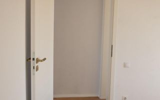 Casa Individuala Moderna cu 4 camere si 316 mp curte, in Cristian - Poză 3