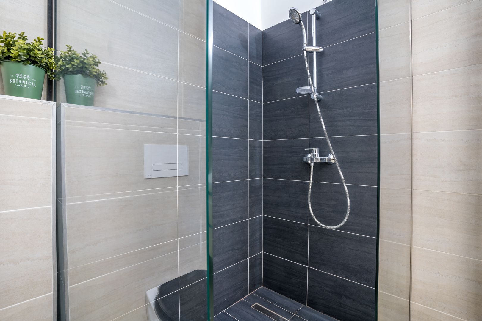 Ultracentral! Apartament renovat complet, in cladire istorica - Poză 12