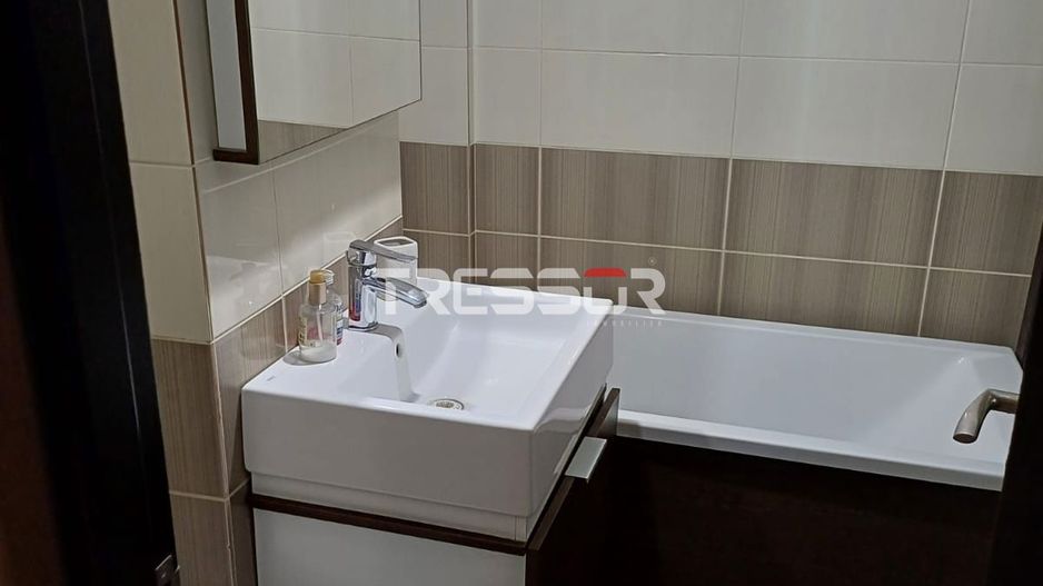 Apartament 3 camere – Zona Big (Bratiănu) – Mobilat, Utilat, Loc parcare - Poză 8