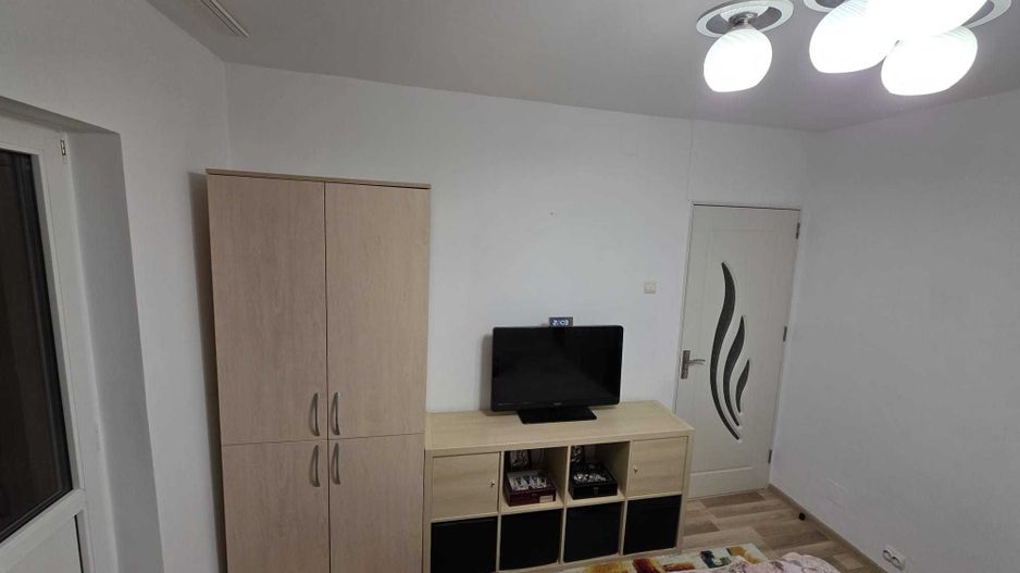 Vanzare apartament 2 camere decomandat / Crangasi - Poză 3