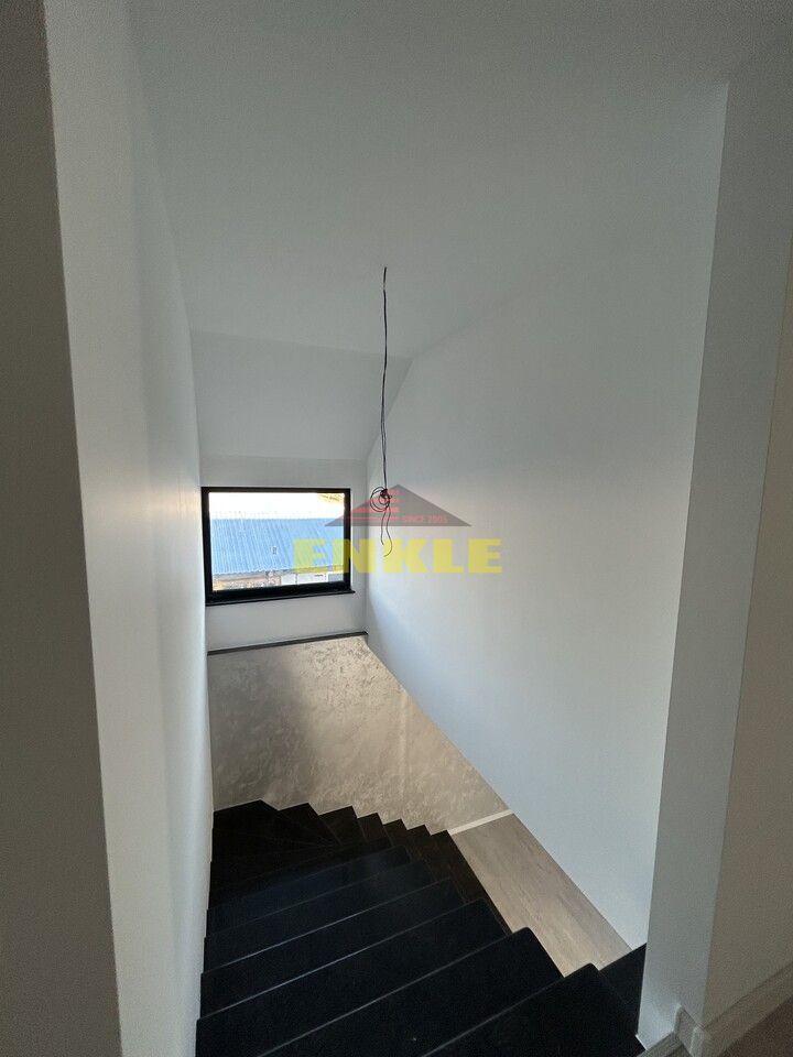 Casa de vanzare, zona Liceul Pedagogic. Pret 225.000€ Negociabil! - Poză 13