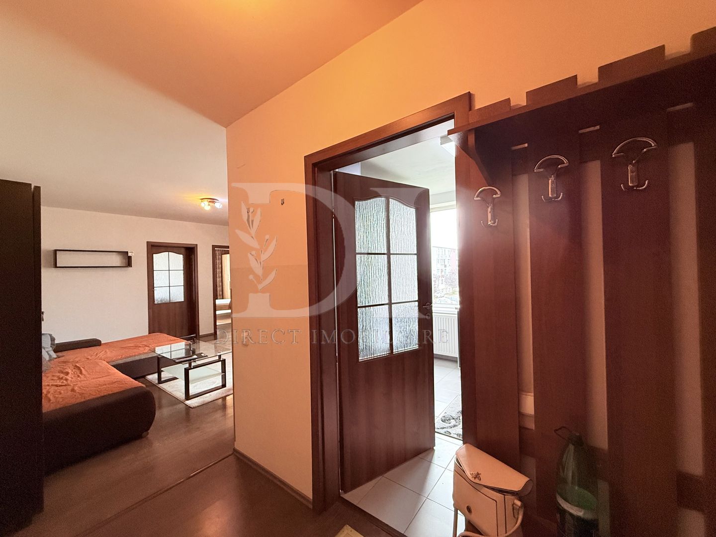 Apartament cu 3 camere decomandate / etaj intermediar - Poză 8