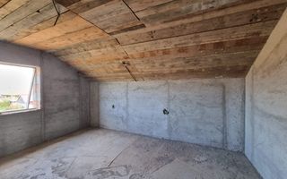 Casa la rosu,2100 mp teren,zona Micesti - Poză 5