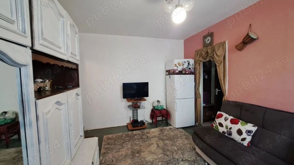 Vând apartament 3 camere,semidecomandat, 44mp,Militari-Apusului - Poză 2