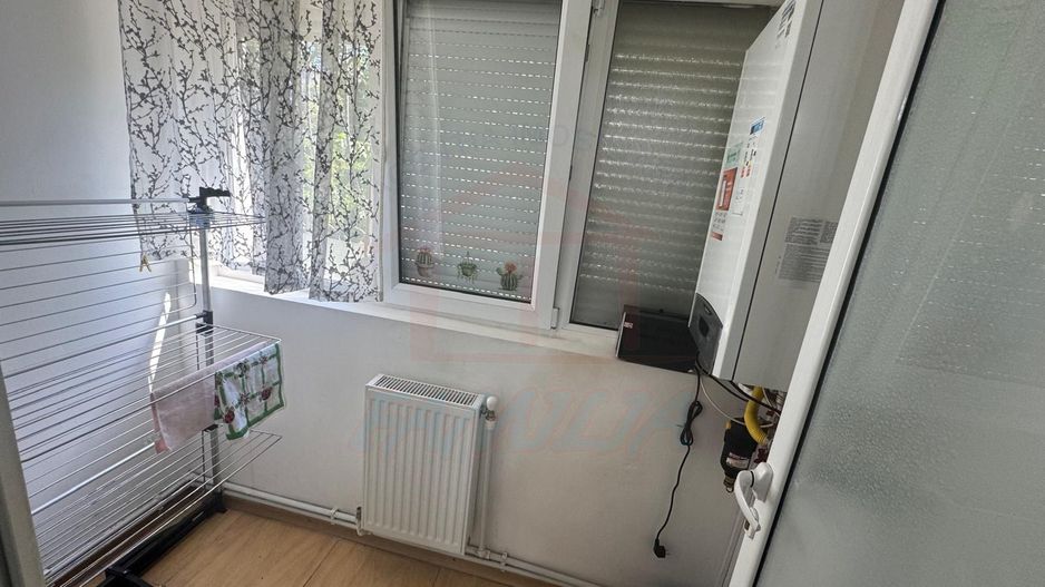 450 Euro/luna, Inchiriere apartament 45mp, o camera SPATIOASA, parter, - Poză 6