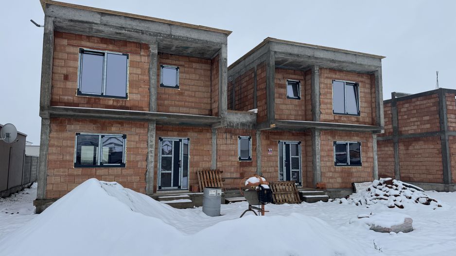 1/2 Duplex Sacalaz P+E,4Camere,2 Bai,Proiect Modern - Poză 2