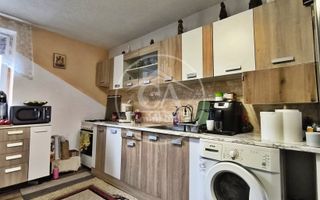 Apartament cu 2 camera la curte comuna de vanzare Central, Oradea - Poză 4