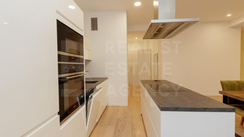 Chirie, apartament, 3 camere, strada Alexei Mateevici, Centru - Poză 1