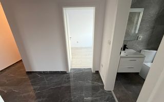 Disponibil imediat. Decomandat. TVA 21% inclus in pret - Poză 11