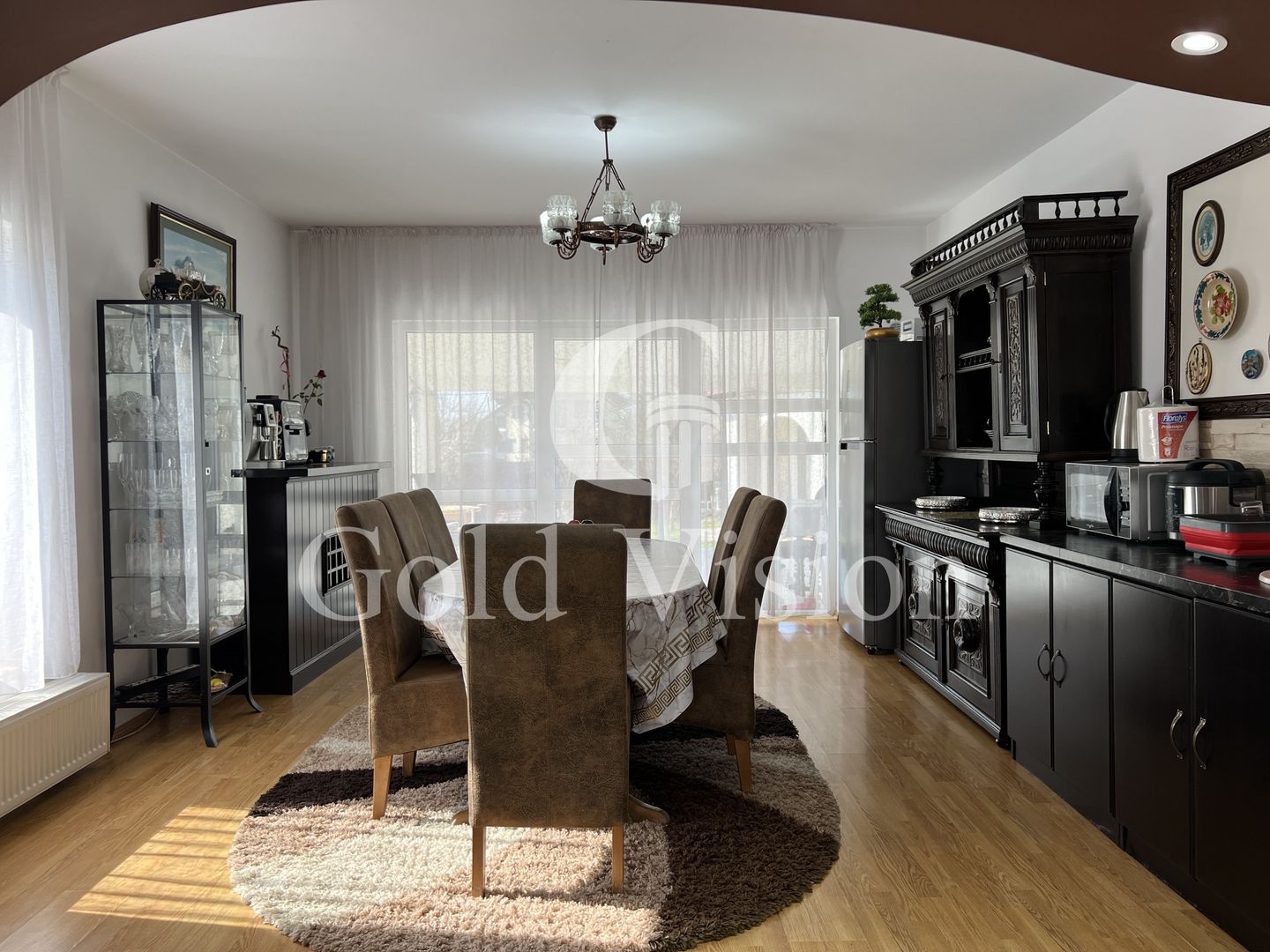 Case cu 7 camere, curte proprie + spălătorie, în Sighetu Marmației - Poză 6