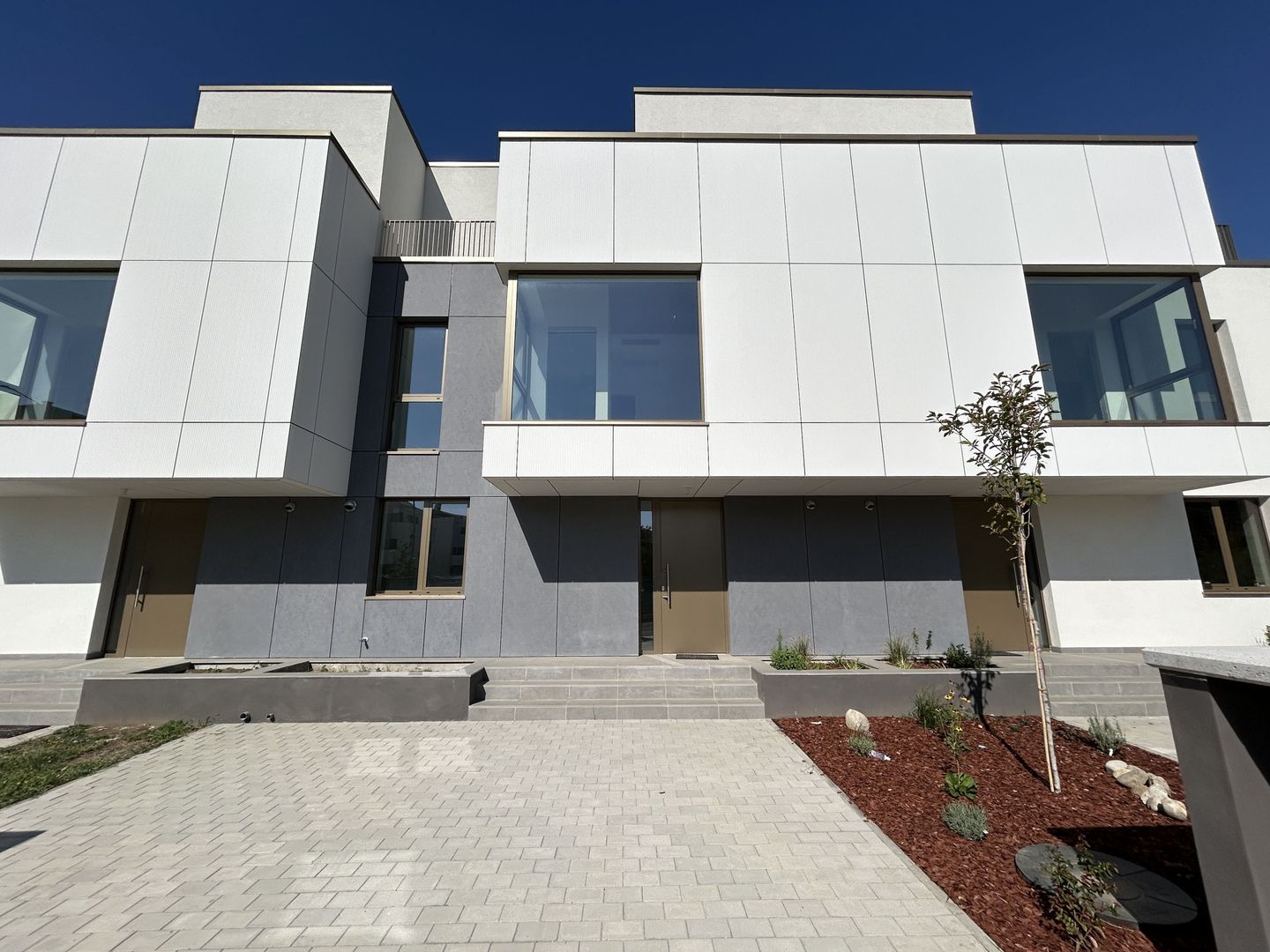 VILĂ PREMIUM BĂNEASA | SUSTENABILITATE | POSBILITATEA DE PLATA IN RATE - Poză 1