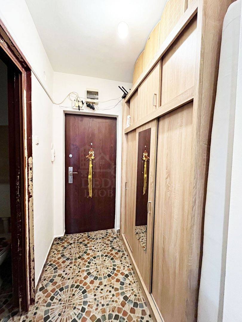 Apartament 1 camere de vânzare in zona Rogerius, Oradea - Poză 6