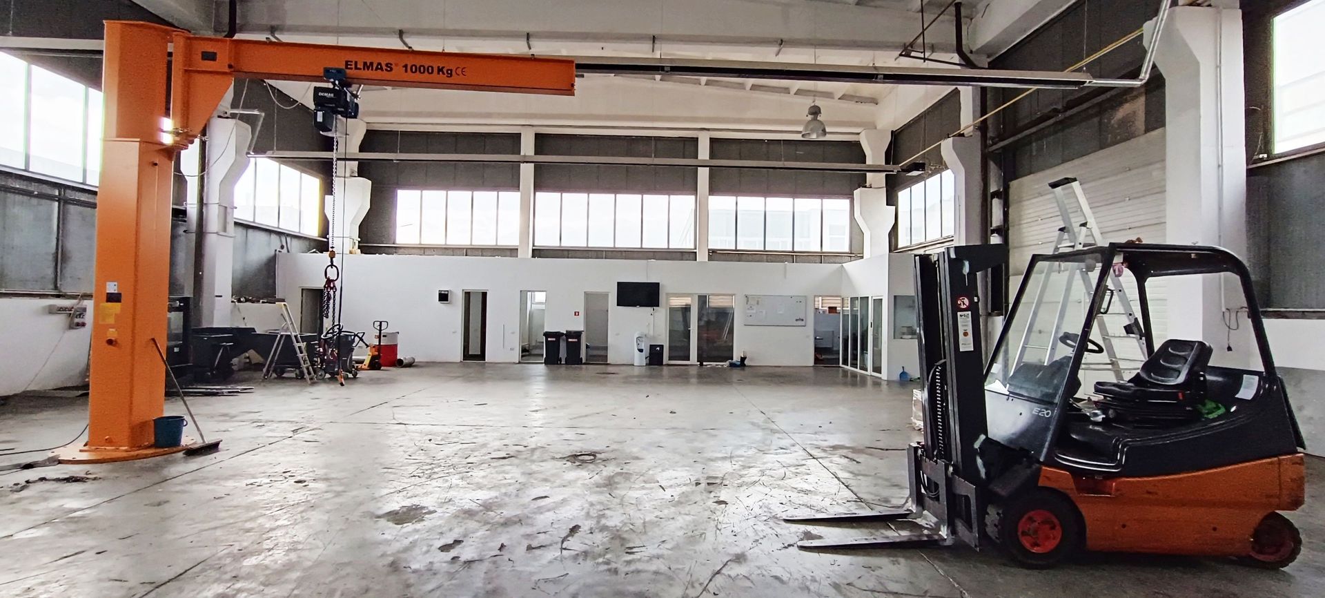 Hala industriala renovata-Astra,600mp - Poză 1