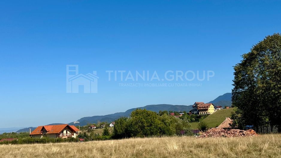 Teren intravilan parcelabil, priveliște spre munți, Sohodol, Bran - Poză 16