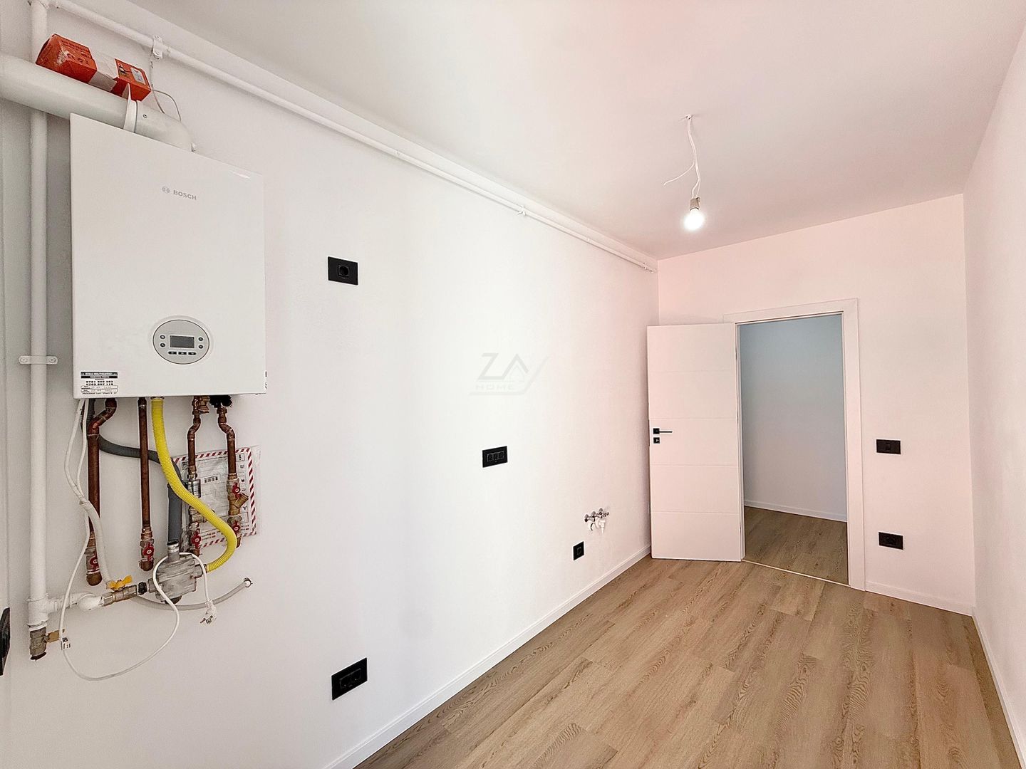 Ap pe 2 niveluri. Bucatarie inchisa, 2 bai. 2 locuri de parcare. - Poză 5