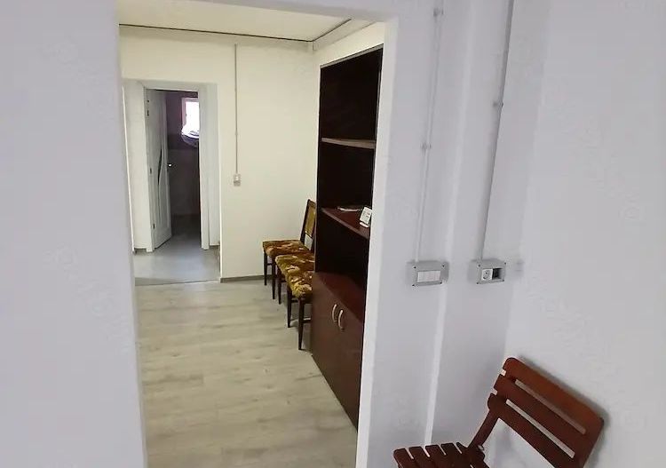 Spațiu comercial, 51 mpu, recent renovat, vad bun, Cetate, Alba Iulia - Poză 2