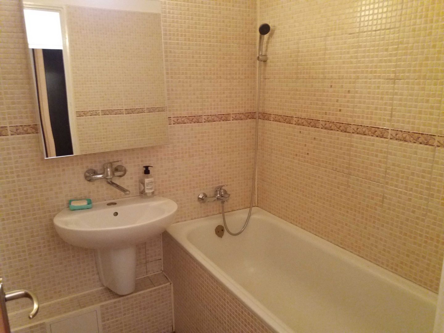 🔑 Închiriere garsonieră decomandată Confort 1 – Zona Timpuri Noi - Poză 4