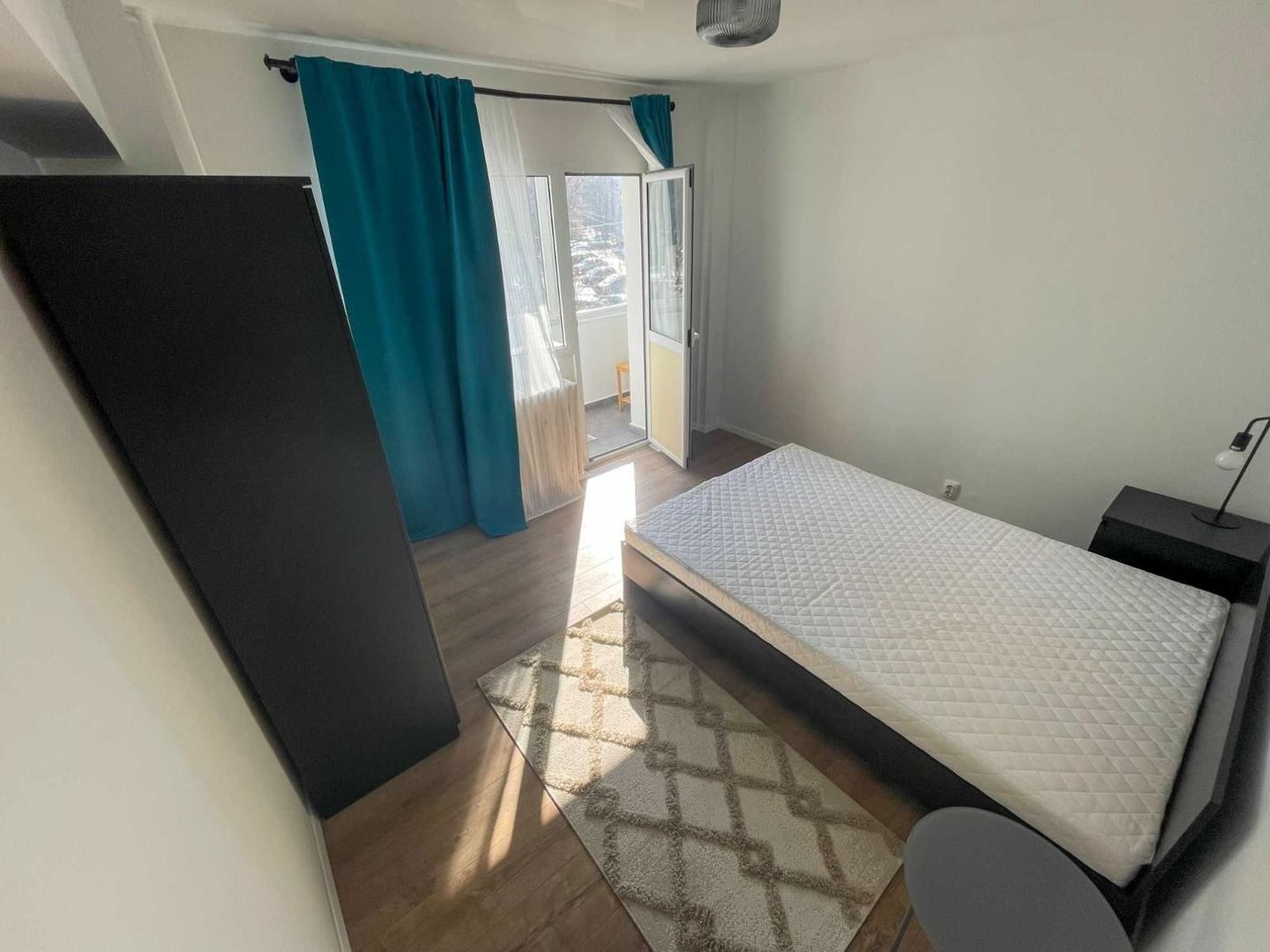 AP. 3 CAMERE DRUMUL TABEREI, LOC PARCARE, MODERN, METROU 2 MINUTE - Poză 2