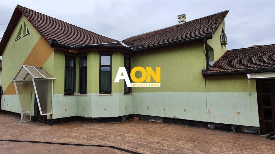 Casa 5 camere cu garaj 1043 mp teren zona Maieri - Poză 1