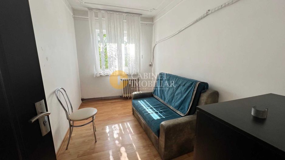 Nicolina -Apartament 3 Camere Decomandat - Bloc 1981 - Poză 3