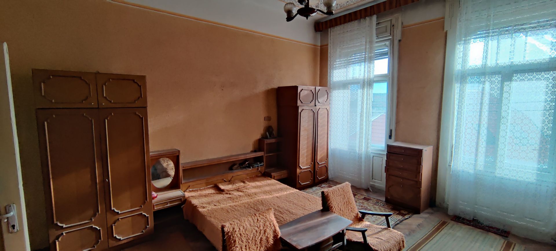 APARTAMENT 4 CAMERE CLADIRE ISTORICA -  ZONA TRAIAN - Poză 2